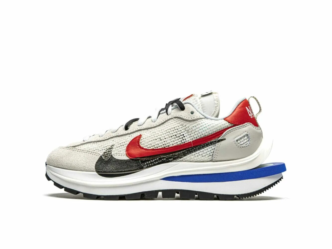 Sacai x nike. Nike Vaporwaffle Sacai Black White. Sacai x Nike Vapor Waffle. Nike Waffle x Sacai. Кроссовки Nike Sacai Vapor Waffle.