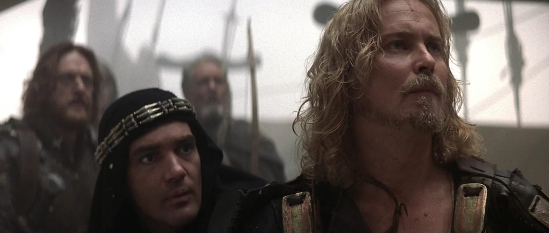 Какой 13 воин. 13-й воин (1999). антонио бандерас 13 воин. 13 воин фильм. антонио бандерас фильм 13 воин.