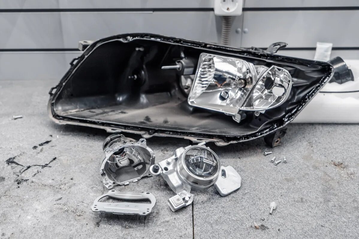 ST21211W1LLDEM2 SAT Фара TOYOTA RAV4 13-15 LH с электрокорректором - купить в ин