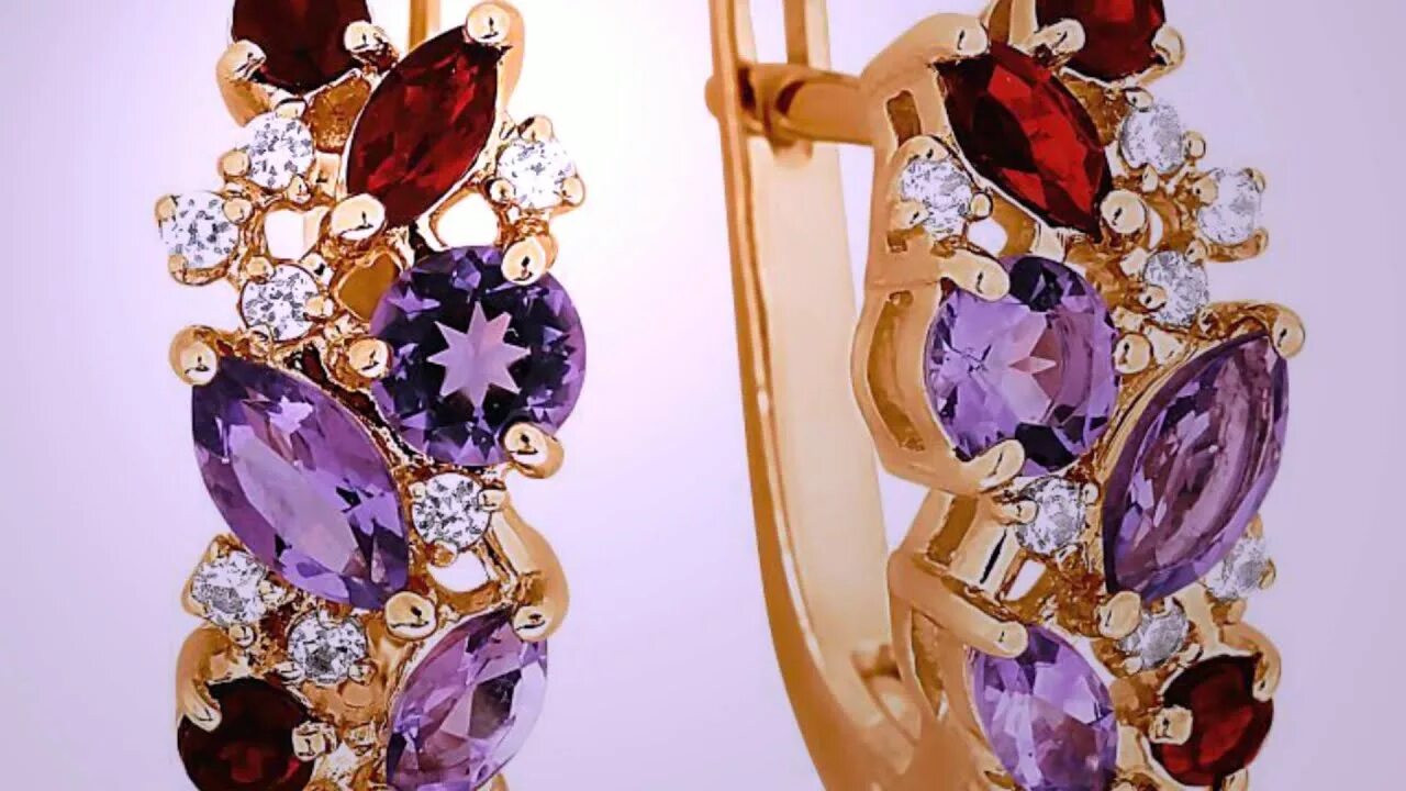 Крупные серьги. Примерять ожерелье во сне. Сон украшения. Серьги с разноцветными камнями из золота. Видеть украшения во сне для женщины.