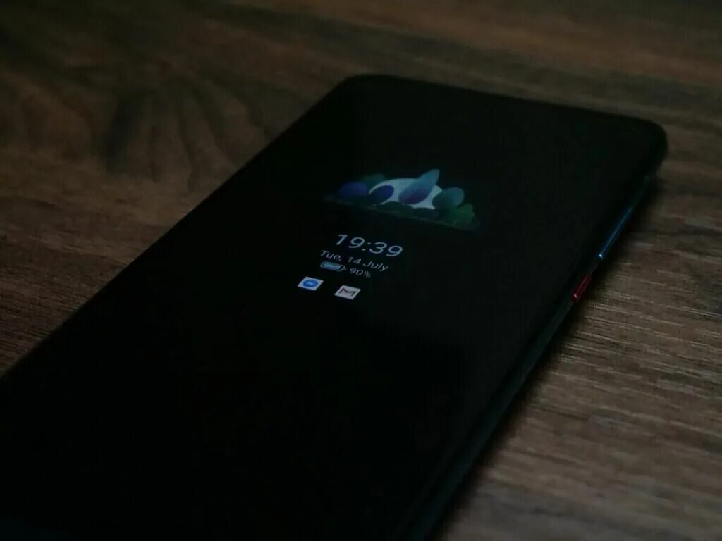 Poco f4 экран. Always on display poco f3. Дисплей Xiaomi Pocophone f2 черный. Pocof2pro. Poco f2 Pro дисплей.
