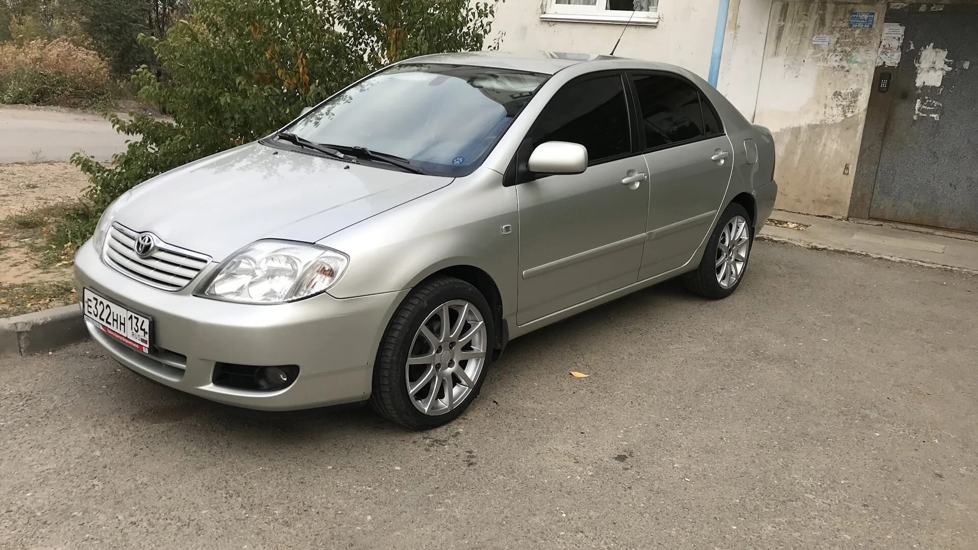 Toyota corolla 120 2005. Toyota corolla 2006 e120 седан. Тойота королла 120. Тойота е120. Тойота королла 120 рестайлинг.