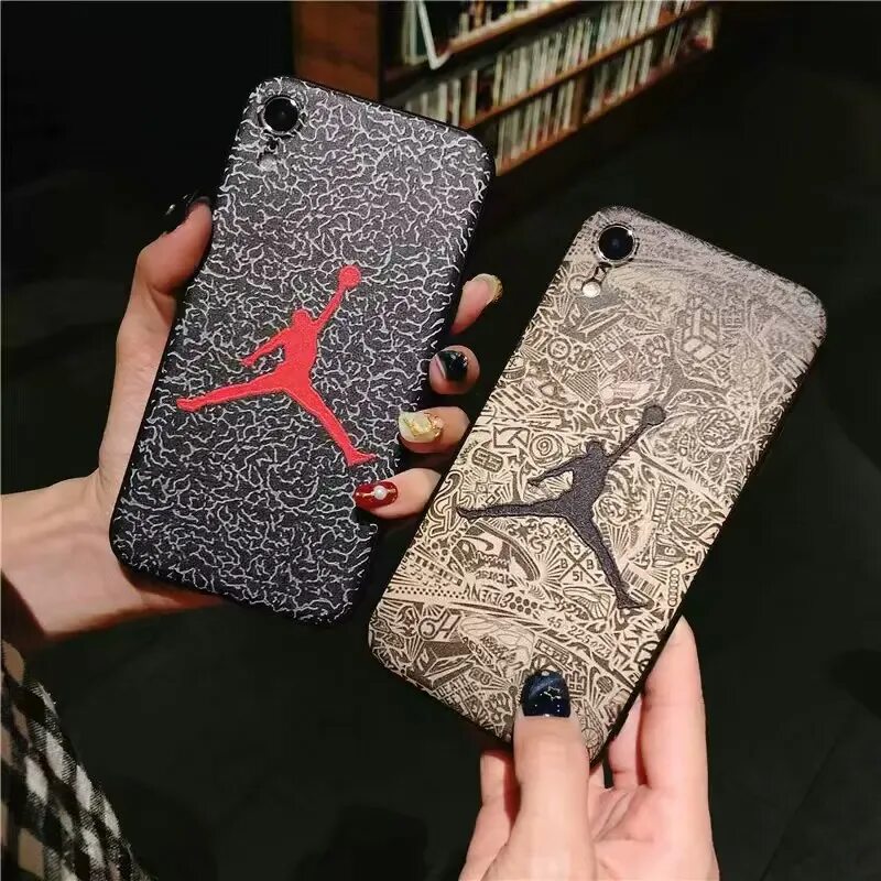 чехол на айфон 13 с багз банни. стильный чехол для телефона. крутые чехлы на айфон 13. крутые чехлы на айфон 13. крутые чехлы на айфон 13.