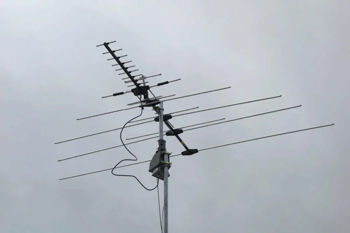 Антенна lte 4g разбор. 1. Антенна 4 буквы. Антенна двойной квадрат для dvb-t2. Антенна двойной квадрат для wifi.