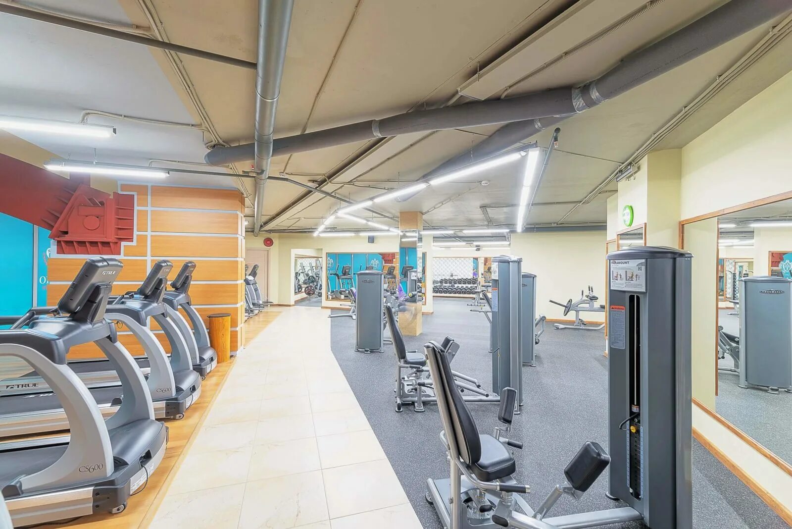 Парк фит мытищи. Oxana фитнес некрасовка. Ohana fitness бунинская аллея. Ахана фитнес некрасовка. Охана московский бассейн.