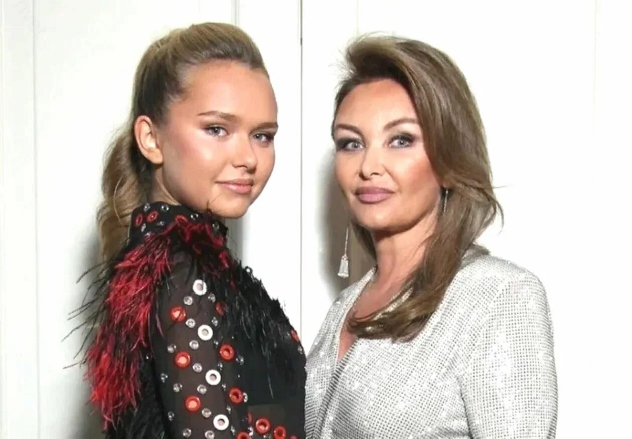 Жена маликова до и после. Елена маликова 2025. дмитрий маликов и елена изаксон. маликов и елена изаксон. елена маликова изаксон.