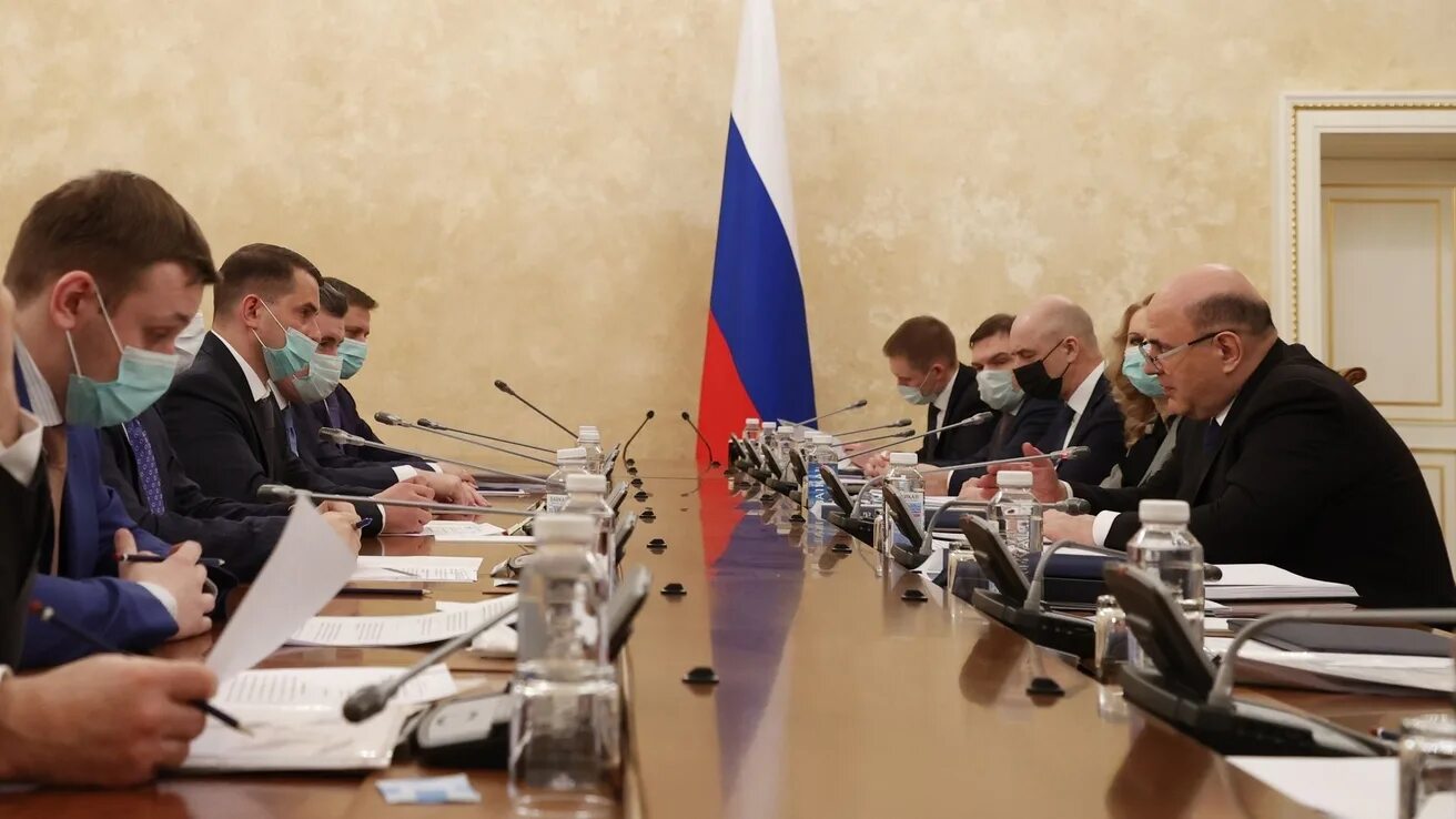 Выступает в думе. Синенко представитель правительство. Депутаты лдпр в госдуме. После утверждения государственной думой. Госдума мобилизация.
