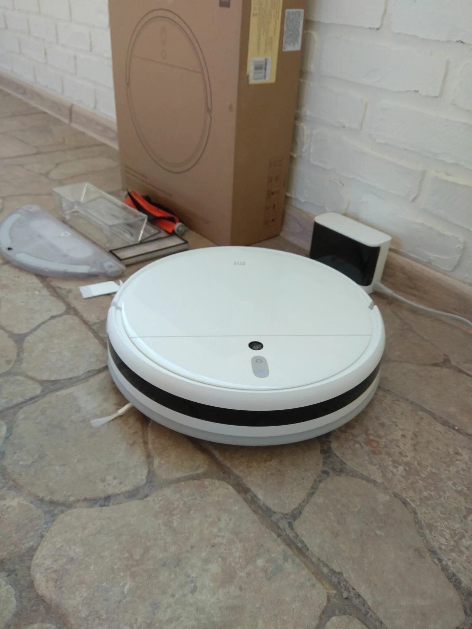 Пылесос-робот xiaomi mi robot vacuum mop skv4093gl. Xiaomi mi vacuum mop skv4093gl. Робот-пылесос mi robot vacuum-mop essential mjstg1 (skv4136gl). Робот-пылесос xiaomi vacuum mop. Робот-пылесос mi robot vacuum-mop skv4093gl.