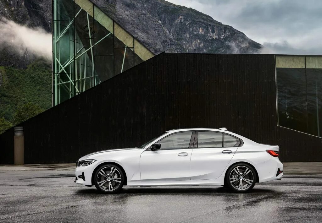 BMW 3 g20 белая. BMW 3 2019 g20. Белая БМВ 320 g20. BMW g20 320d XDRIVE. 3 series g20