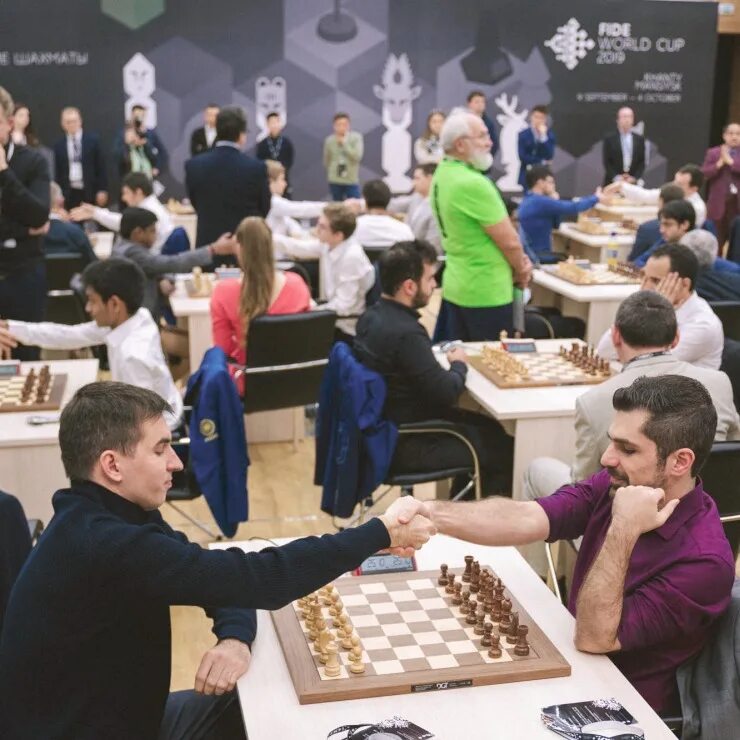 Fide chess. Нисипяну Ливиу-Дитер. Платон Смирнов шахматы Fide. Мастер ФИДЕ шахматы. Женщины гроссмейстеры по шахматам.