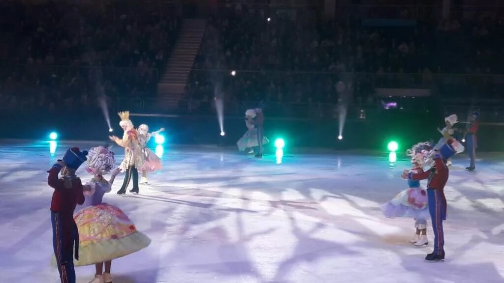 шоу авербуха щелкунчик. щелкунчик хабаровск ледовое шоу артисты. длительность ледового шоу щелкунчик. ледовое шоу щелкунчик авербух. шоу ильи авербуха "щелкунчик".
