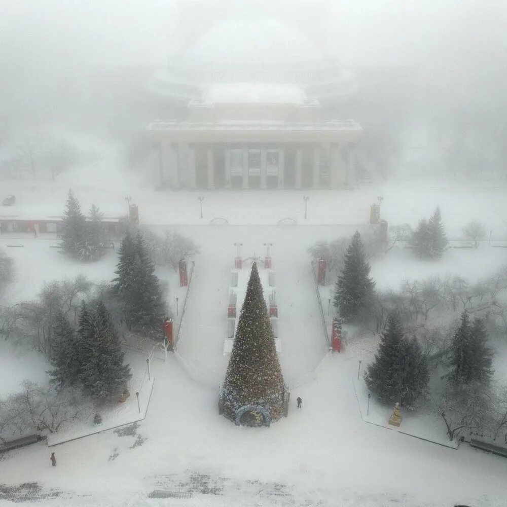 Морозный Новосибирск. Замерзший город. Суровая зима. Сибирь зимой город. Сильные морозы в новосибирске