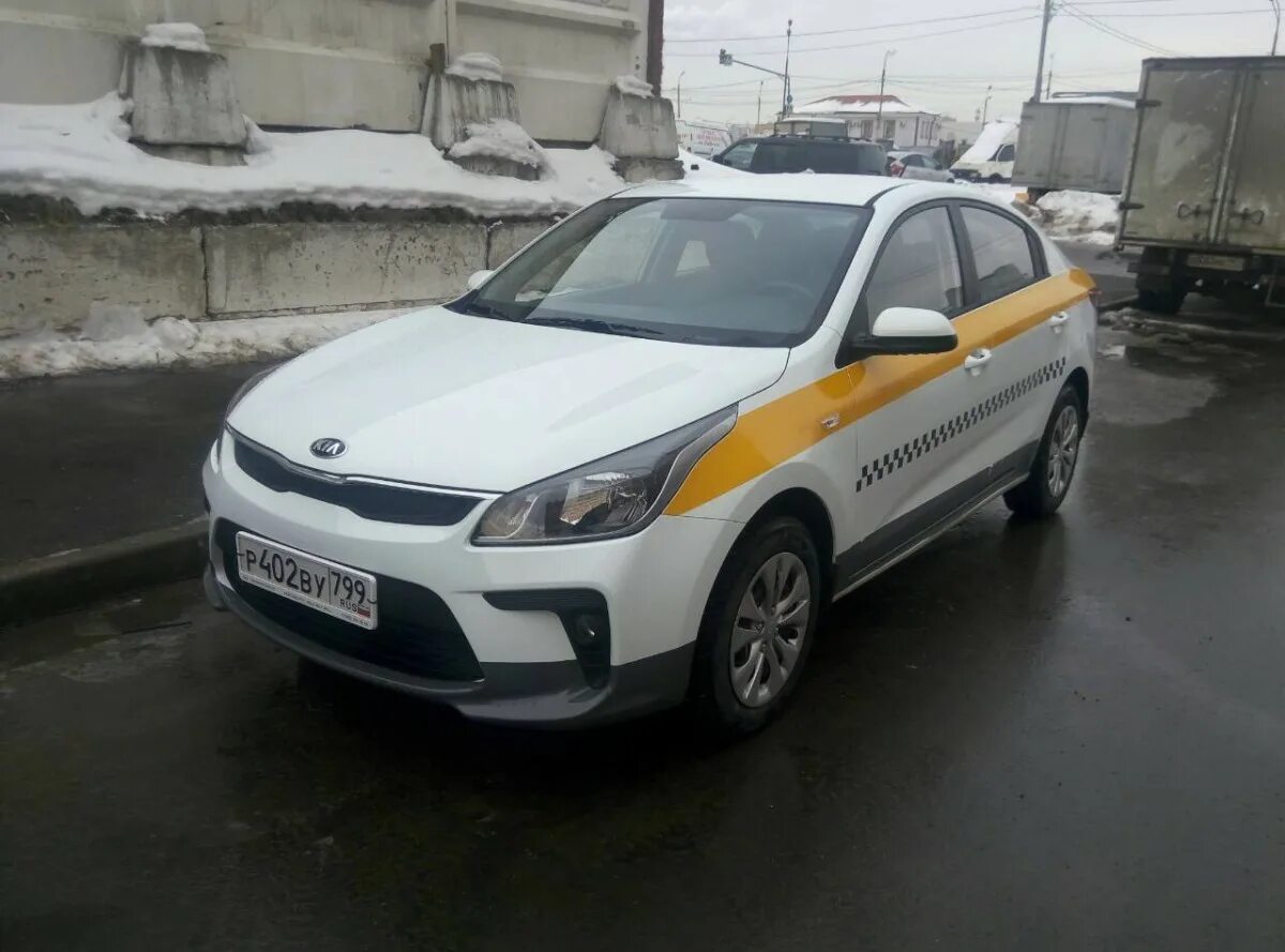 Киа Рио Taxi. Kia Rio 2017 Taxi. Киа Рио 2018 такси. Белая Киа Рио 2015 под такси.