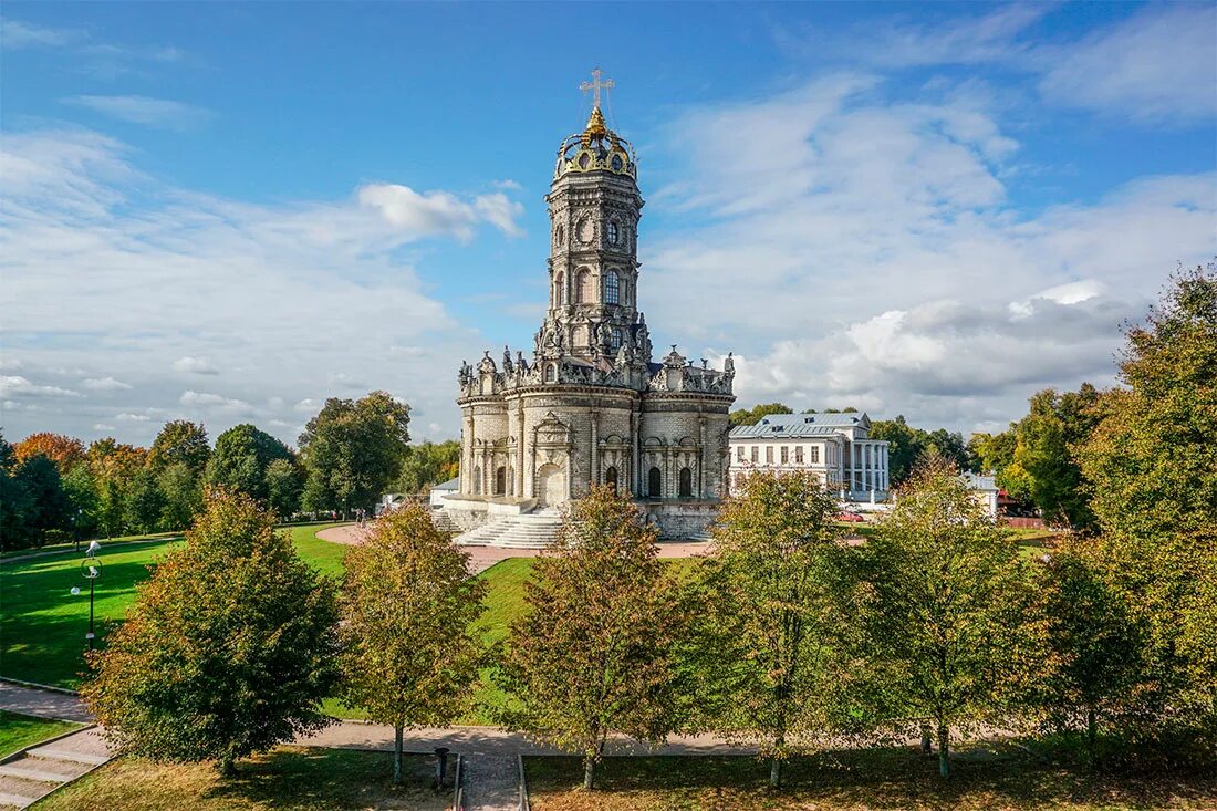 церковь в усадьбе дубровицы. посёлок дубровицы подольского района. храм знамения пресвятой богородицы в дубровицах, московская область. усадьба дубровицы в подольске. усадьба дубровицы московская область.