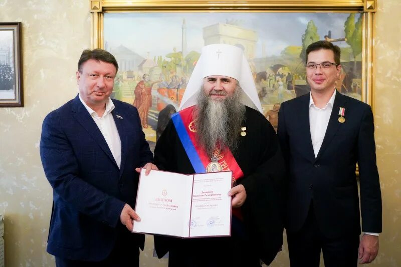 Нижний почетный. Нижний почетный. Нижний почетный. Шеченко роствертол почетный ветеран. Почетный ветеран нижнего новгорода.