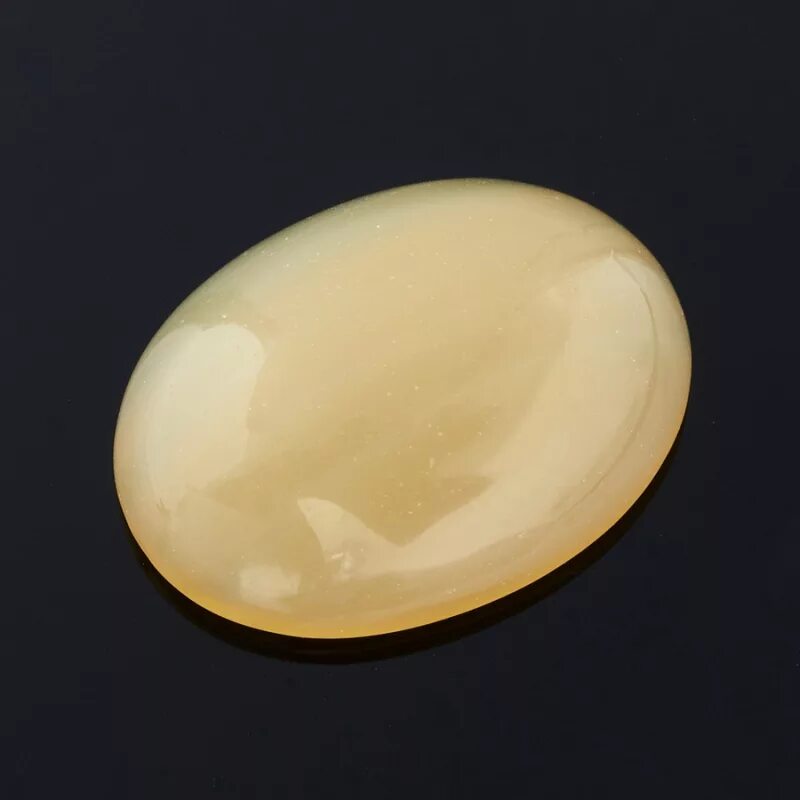 агат камень белый агат. говлит камень. молочный агат. поделочный камень оникс. агат белый галтовка.