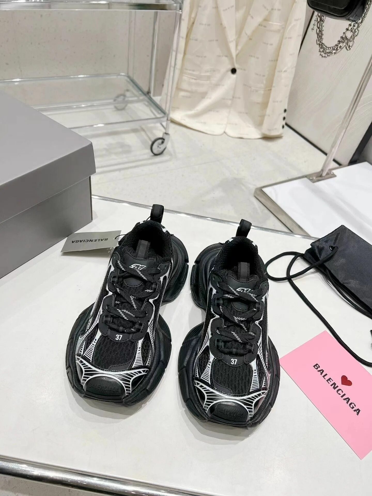 Кроссовки баленсиага 3xl. Balenciaga 3xl Sneakers. Balenciaga 3xl кроссовки. Кроссовки Balenciaga 3xl Sneaker. Баленсиага 3xl черные.