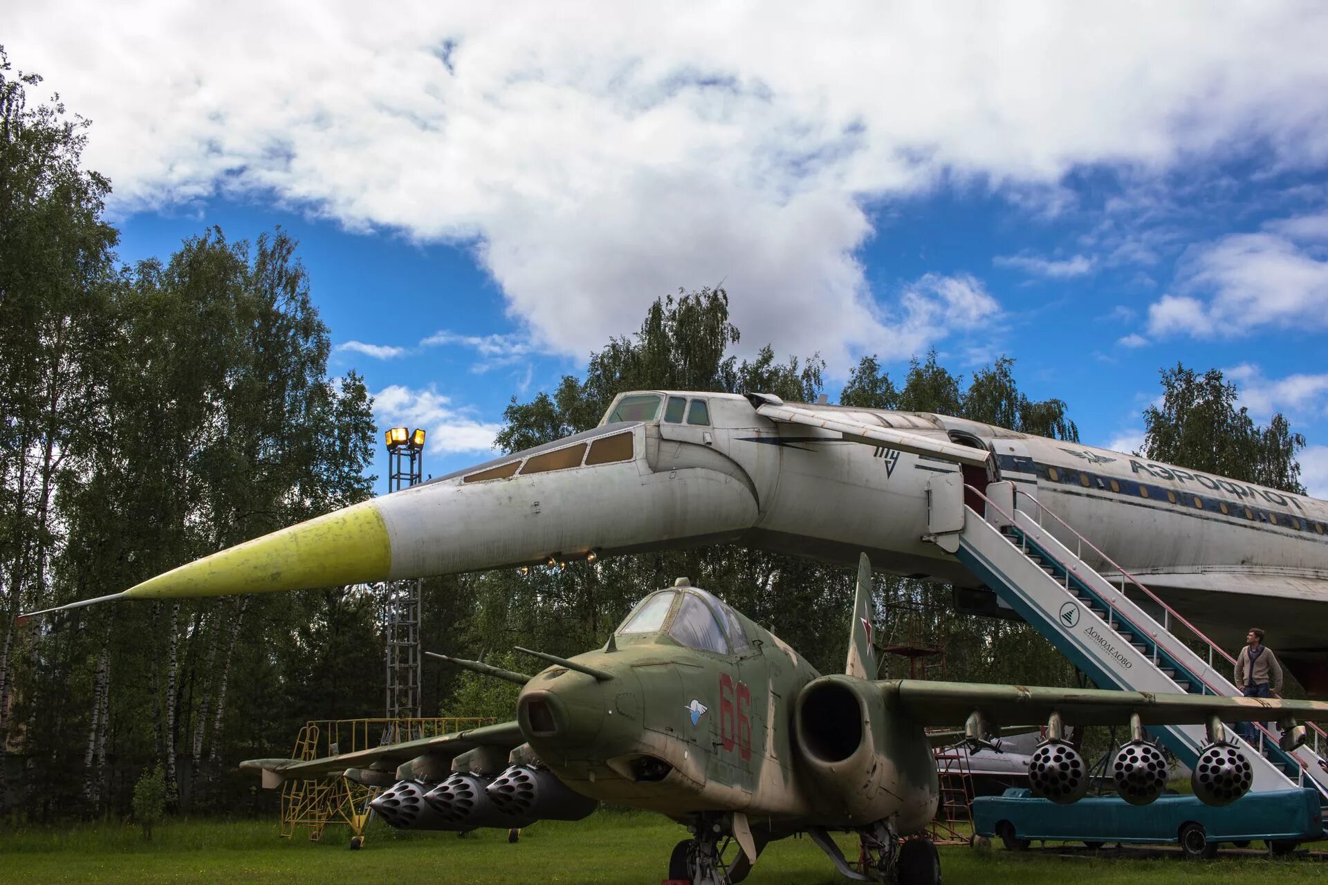 як-130 в монино. аэродром монино музей. самолет молния мясищева. самолет молния мясищева. самолет молния-1 в монино.