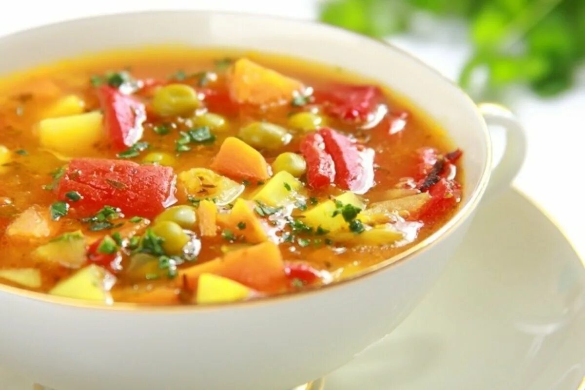 Вкусный овощной суп без мяса. Супы на овощном отваре. овощи для супа. овощной суп без мяса. овочевий суп.