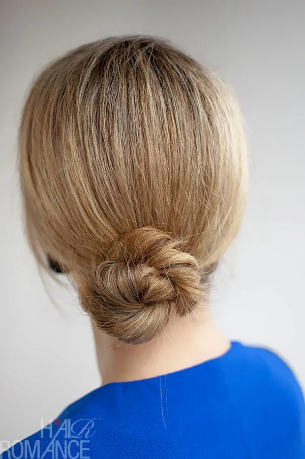 Beautiful Messy High Bun Hairstyles to Try - Pretty Designs Peinados de moño alt