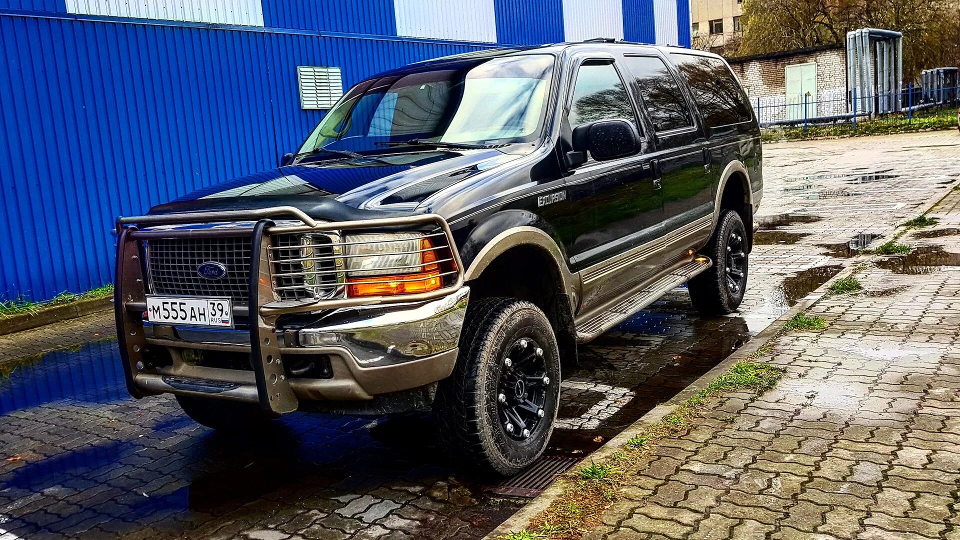 Купить форд экскурсион. Ford Excursion 2005. Форд Экскурсион 1995. Ford Excursion 1995. Ford Excursion 2012.