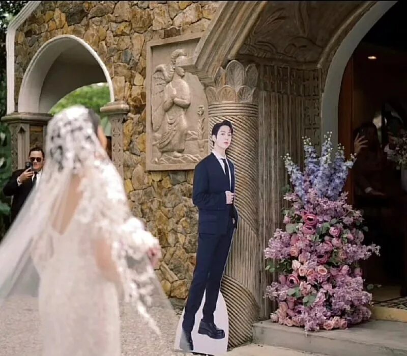 Jose villa. Свадьба в будущем. Слова песни свадебный фотограф. Свадьба назад в будущее. Свадьба назад в будущее.