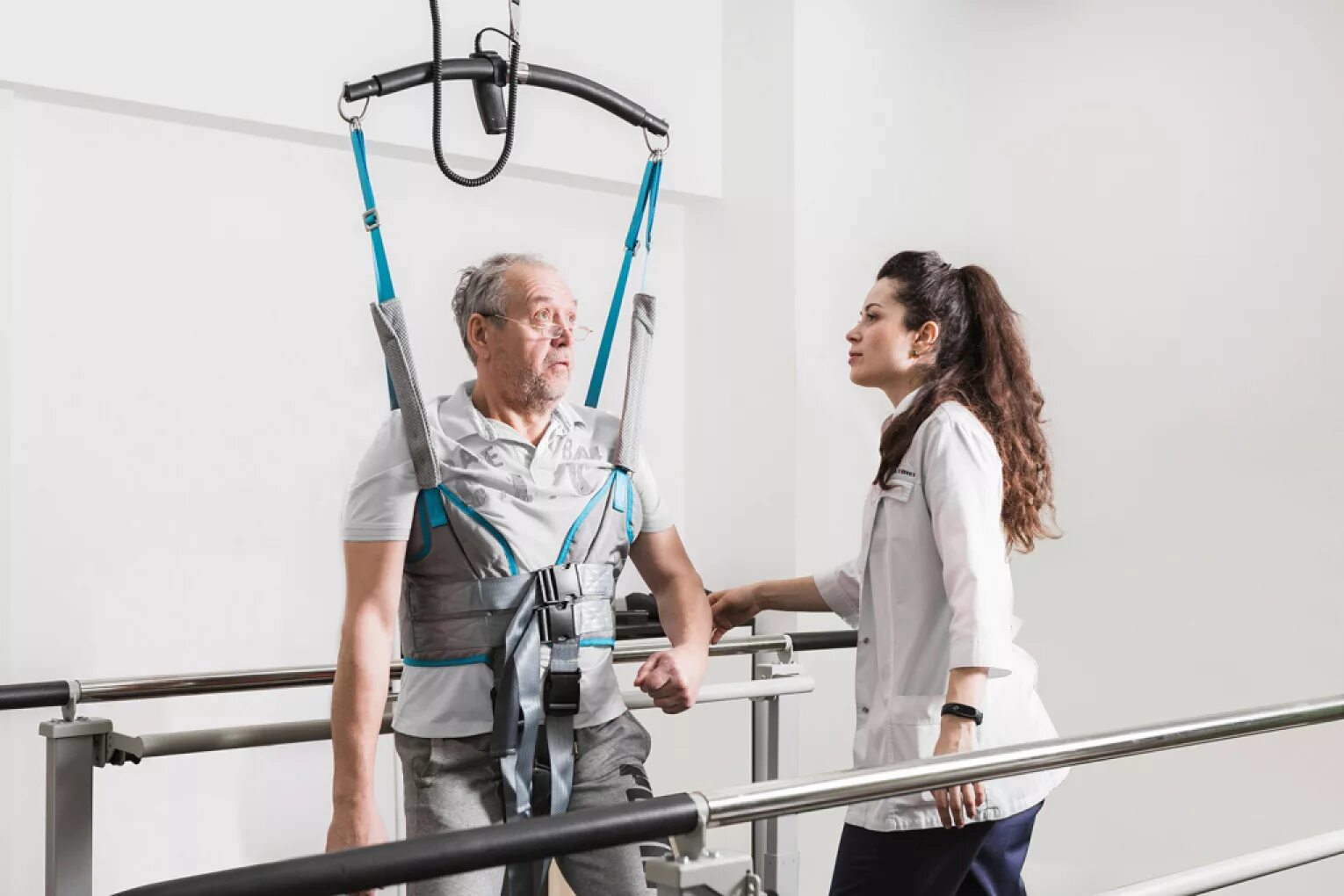 Орторент прм-01. Подъемник электрический с траверсой med-mos 320. Рельсовая система для подъема и перемещения пациентов. Подъемник потолочный для инвалидов орторент прм-01. Система для подъема и перемещения пациентов рельсовая медицинская.