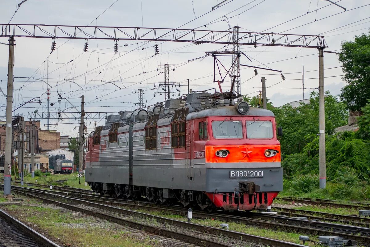 Вл80с RAILGALLERY. Локомотив вл80т. Вл80 электровоз. Вл80с вл80т. Поезда по станции минеральные воды