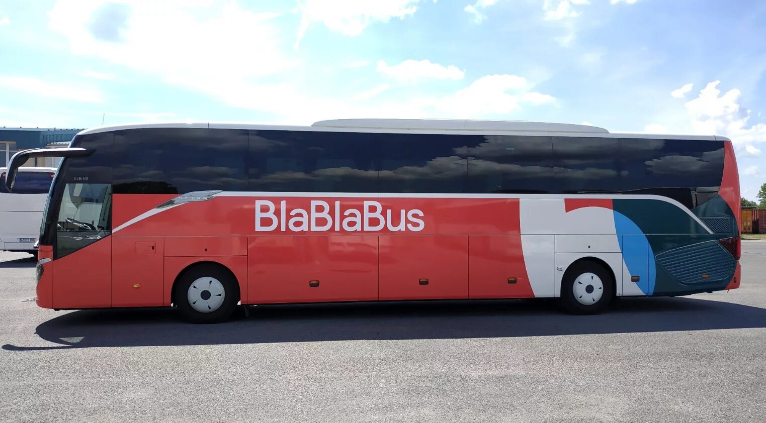 Ной автобус купить билет. Blablabus. Автобусы в Германии внутри. Туту автобусы. Автобусные перевозчики в Сербии.