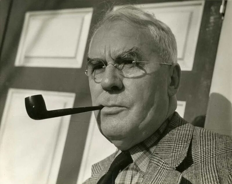 Доктор эммет браун. Лэнстар швейцария офтальмология. Доктор эммет браун сумасшедший. Сумасшедший химик. Доктор эммет браун назад в будущее фото.