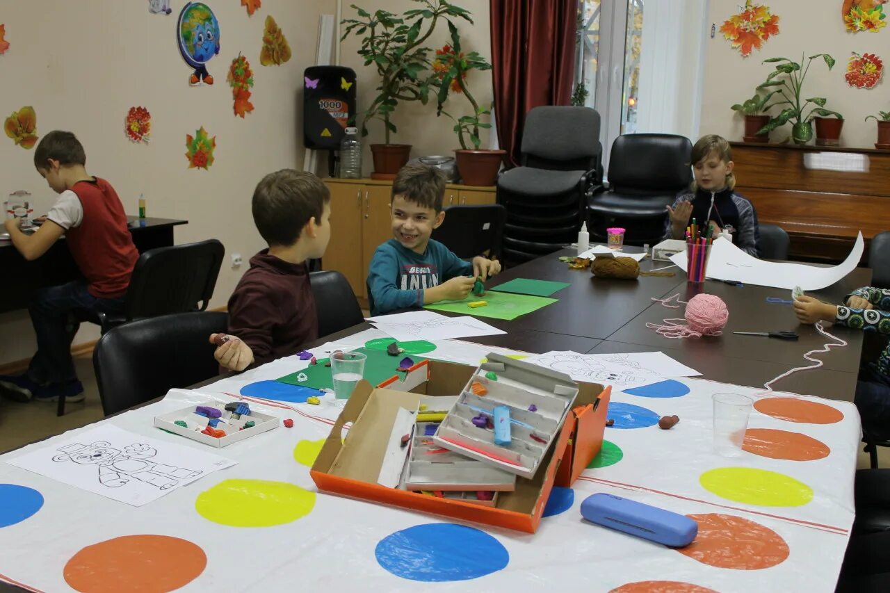 декоративно-прикладное творчество для детей. уголок кружок компьютерная графика для детей. детские прикладные кружки. мастер классы для дошкольников. кружок по компьютерной графике для школьников 7-10.