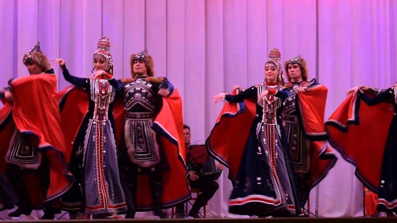 Кирилл Антропов Файзи Гаскарова. Ансамбль ф. Гаскарова солисты. Ансамбль Гаскарова Башкирский танец. Солисты Файзи Гаскарова