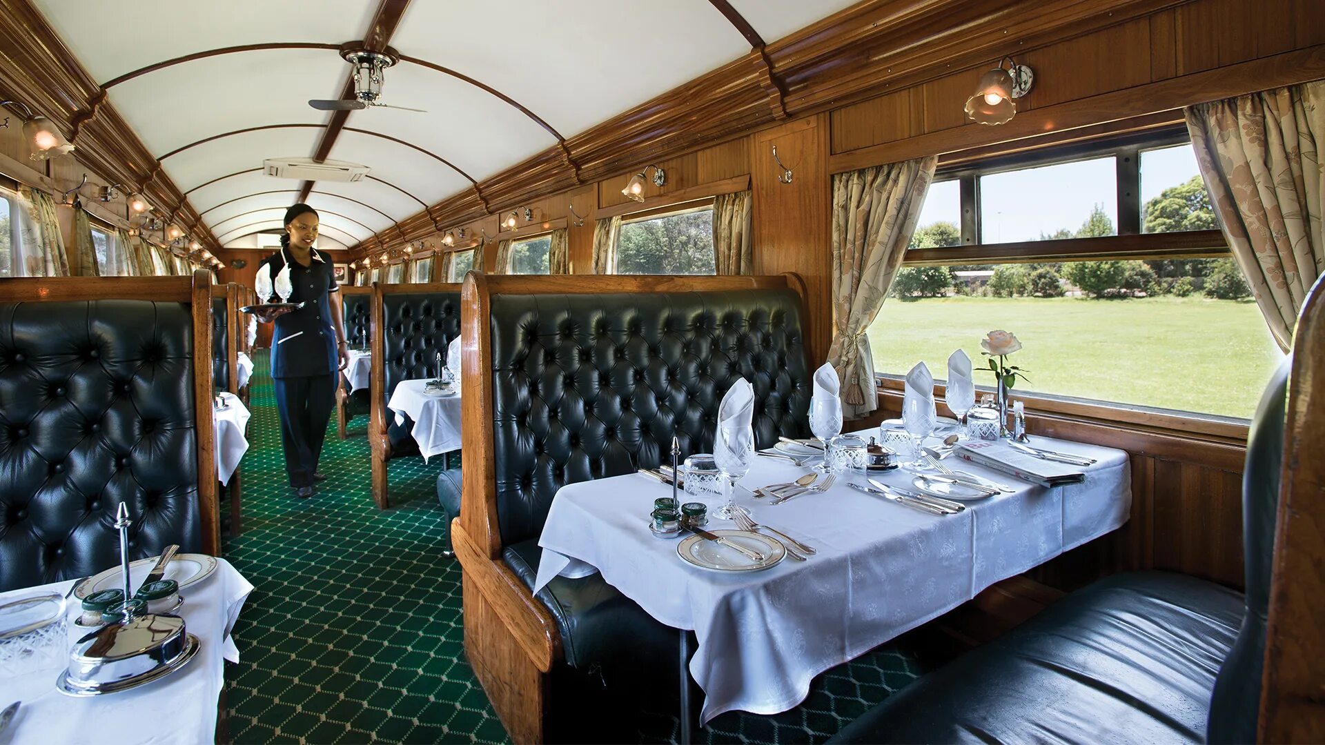 Dining car. РОВОС рейл. Rovos Rail (Южная Африка). Роскошный поезд Rovos Rail. Rovos Rail поезд.