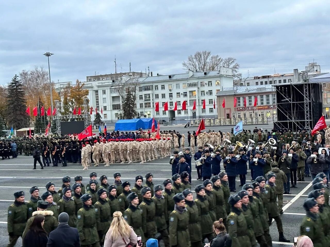 6 ноября 22. Парад памяти 7 ноября 2022 Самара. Парад памяти в Самаре 2022. Самара парад памяти 7 ноября. Парад памяти 2021 Самара.