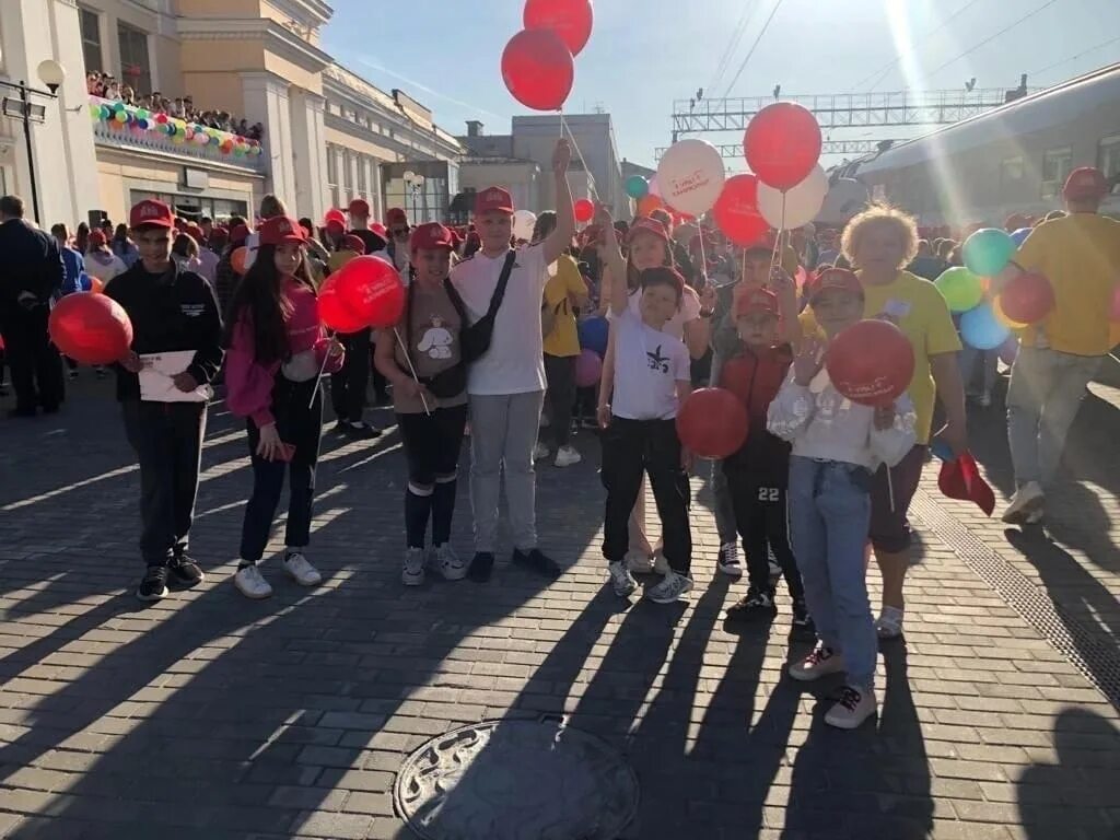 Акция дарить добро. Артобьекты в полевском. Новости полевского подсмотрено. Новости полевского подсмотрено. Добрые дела.