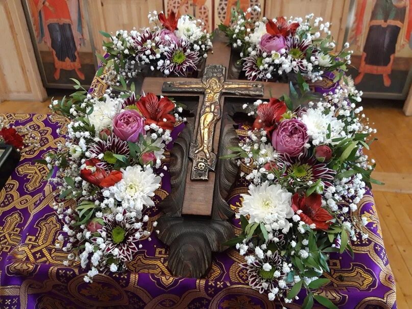 крестопоклонная неделя великого поста 2024. поклонение кресту на крестопоклонной неделе. седмица 3 великого поста крестопоклонная. крестопоклонная неделя великого поста 2024.