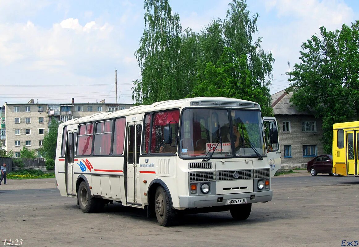 Автобус ПАЗ 131 Клинцы. Новозыбков ПАЗ автобус. Новозыбков ПАЗ 4234. Автовокзал Новозыбков.