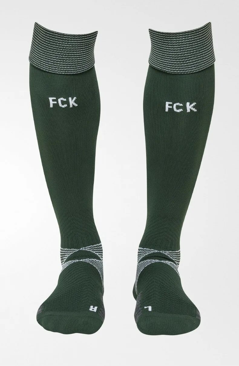 Гетры с формой. Футбольные гетры puma fck. гетры фк краснодар. футбольные гетры puma краснодар. футбольные носки краснодар.
