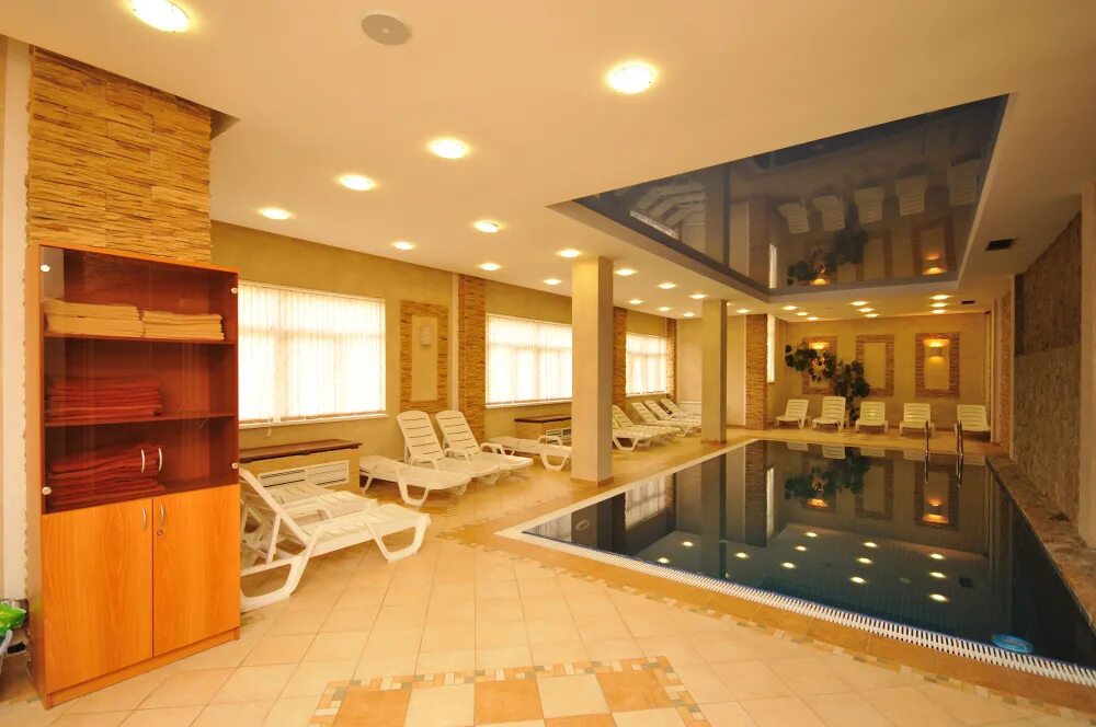 Отель беларусь на красной поляне. Гостиница беларусь бассейн. Бассейн беларусь красная поляна. Спа отели белоруссии. Беларусь ко 3 сочи красная поляна.