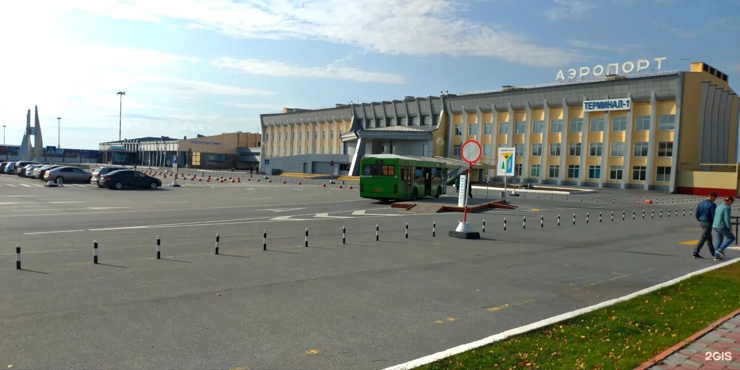 Аэропорт нижневартовск. Аэропорт муравленко нижневартовск. Аэропорт нижневартовск фото. Новый аэропорт нижневартовск. Аэропорт нижневартовск международный терминал.