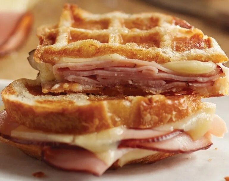 Сэндвичи в мультипекаре. Сэндвич курица барбекю. Мультипекарь сэндвичи. Сэндвичи в мультипекаре редмонд. Бутерброды в мультипекаре редмонд.