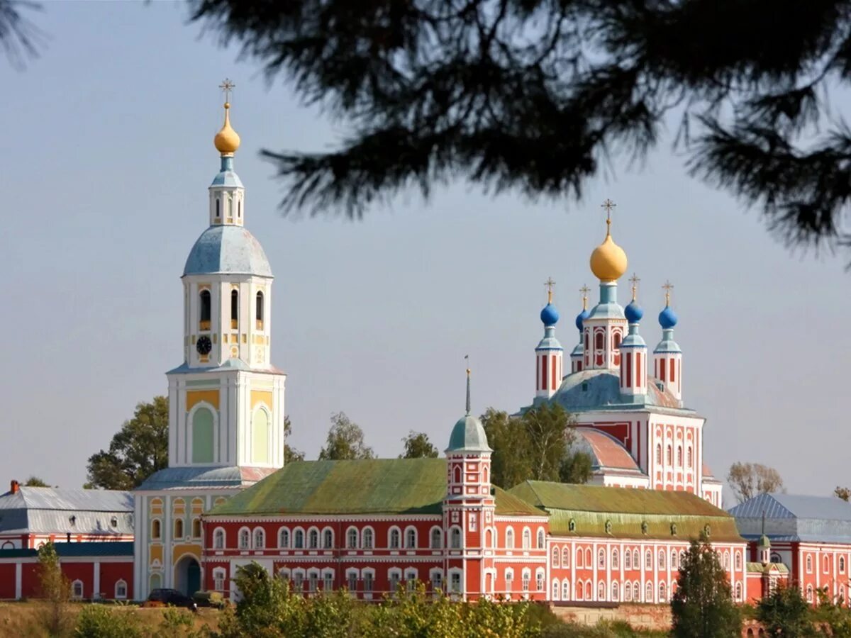 Рождество-Богородичный Санаксарский монастырь. Санаксарский монастырь Темников. Санаксарь монастырь Мордовия. Мордовия мужской монастырь Санаксарский монастырь.