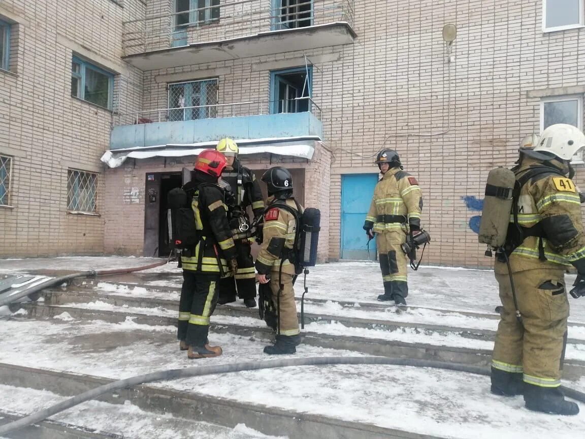 Великий Новгород пожар. ГУ МЧС РФ по Новгородской области. Пожар в школе 14 Великий Новгород. Анти чп53 великий новгород