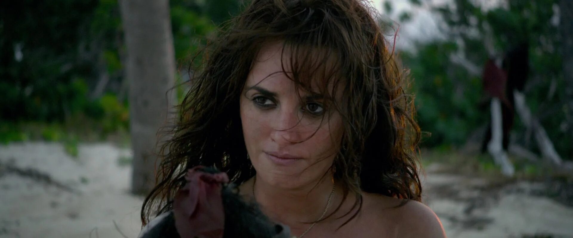 После титров пиратов карибского моря. Сцена после титров пираты карибского 5. Кира найтли мертвецы не рассказывают сказки. Капитан джек воробей и дейви джонс. Джонни депп пираты карибского моря 5.