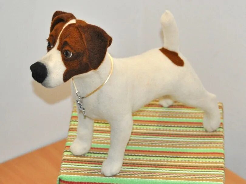 Джек-рассел-терьер щенок. Рич рассел терьер. Плюша джек расел жигулёвск. Рассел терьер гладкошерстный. Джек рассел.