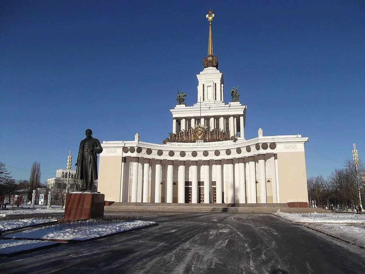 Центральный павильон вднх. Павильон 1 вднх. главный павильон ввц. главный павильон вднх сталинский ампир. щуко главный павильон вднх.