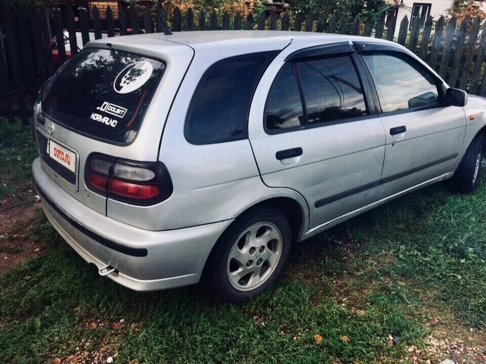 Ниссан Альмера хэтчбек 1999. Ниссан Альмера н15 универсал. Nissan Almera 1999 хэтчбек. Nissan Almera n15 хэтчбек.