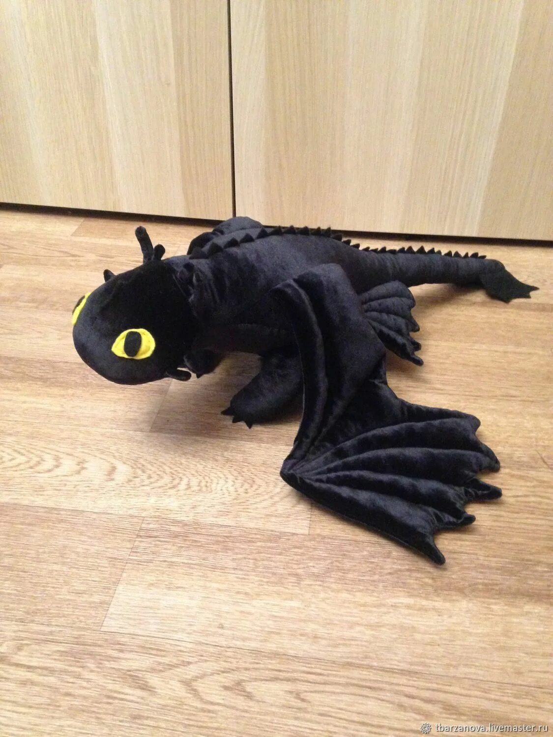 Чехол беззубика. Чехол беззубика. Фигурка dragons дневная фурия мини 6045161/20103889. Чехол на техно спарк 8с с беззубиком. Чехол на телефон с беззубиком.