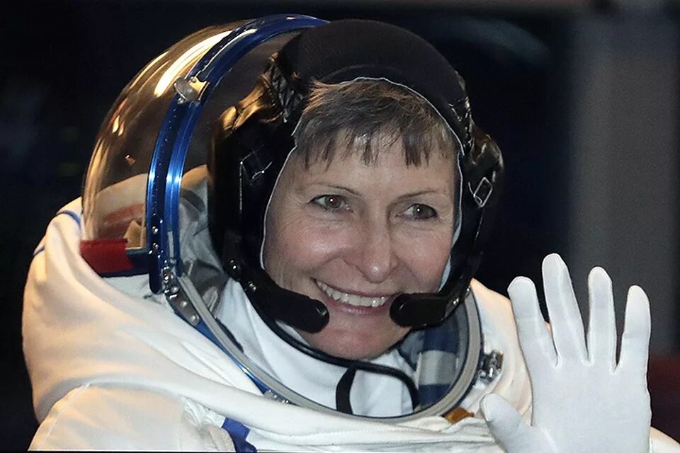 Первая женщина на луне в мире. Полетели в космос. Армстронг на луне видео. Первая женщина на луне в мире. Американцы на луне 1969.