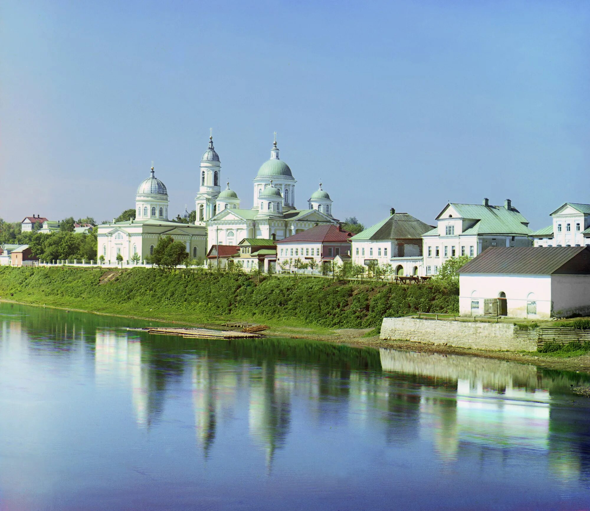 Русский старый городок. Прокудин Горский Торжок 1910. Торжок город Прокудин Горский. Прокудин Горский Торжок Борисоглебский монастырь. Воскресенский монастырь (Торжок).